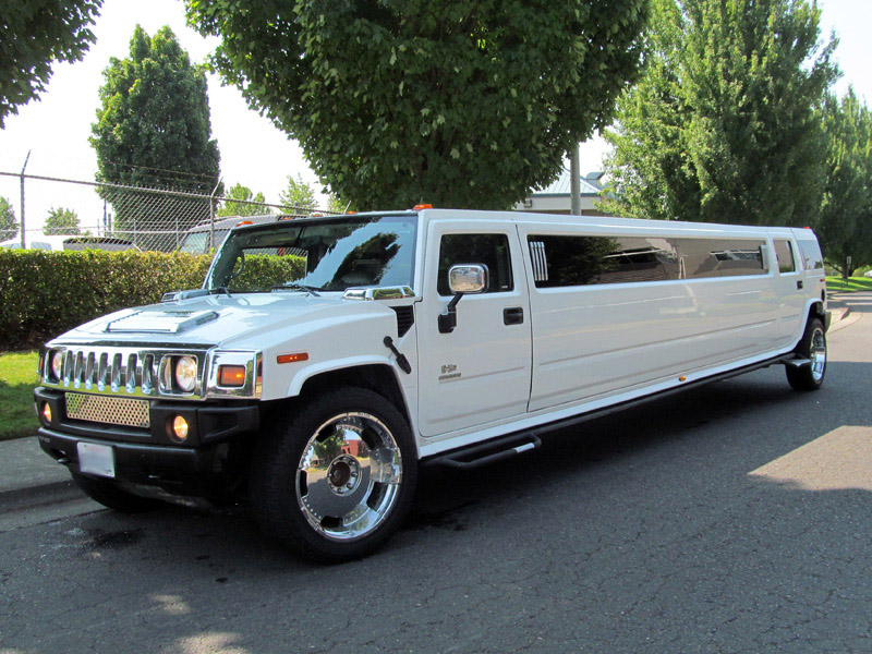 Oxford Airport Transfer in a Limousine or Chauffeur Car